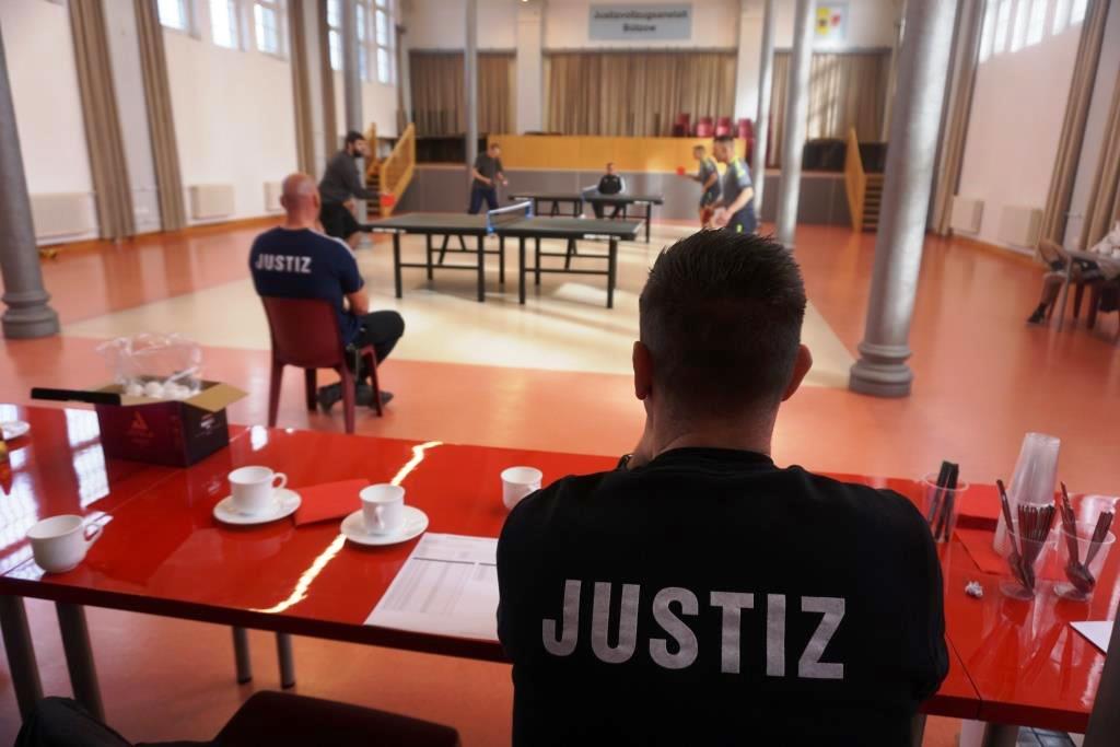 Tischtennisturnier im Kinosaal der JVA Bützow